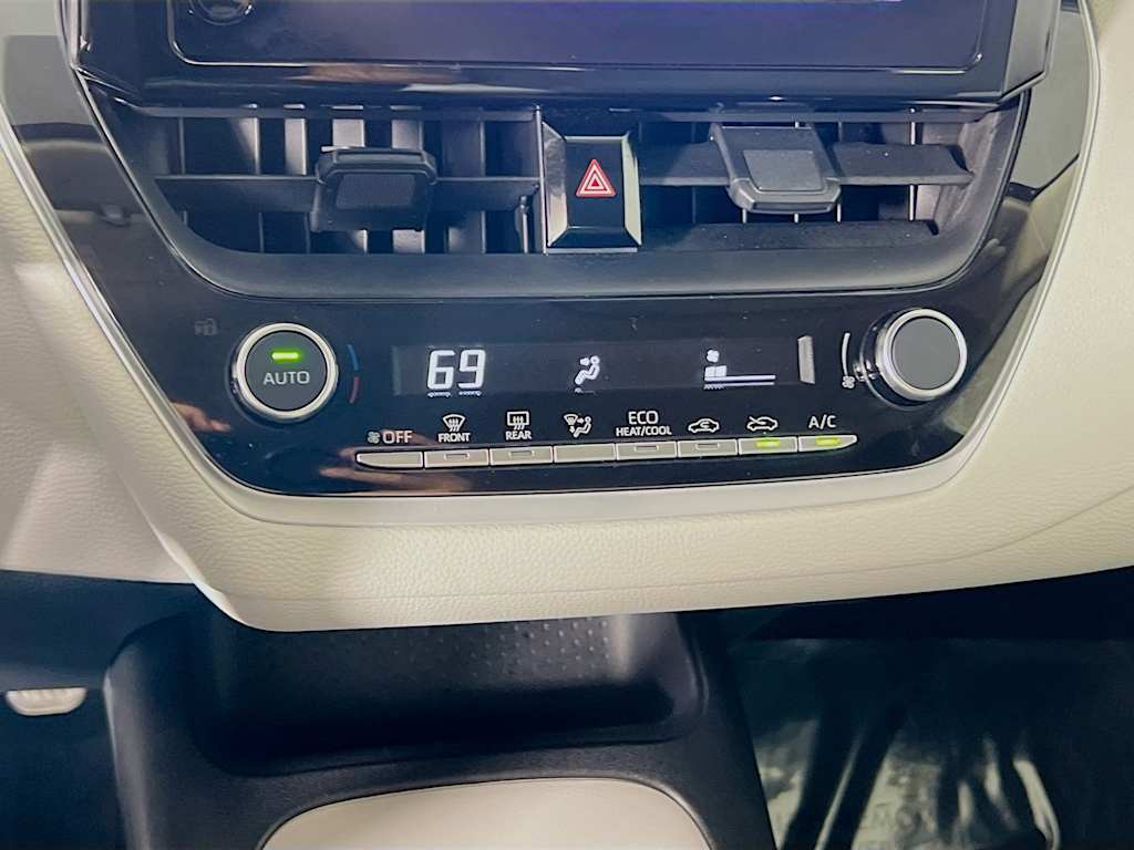 2025 Toyota Corolla — photo 15