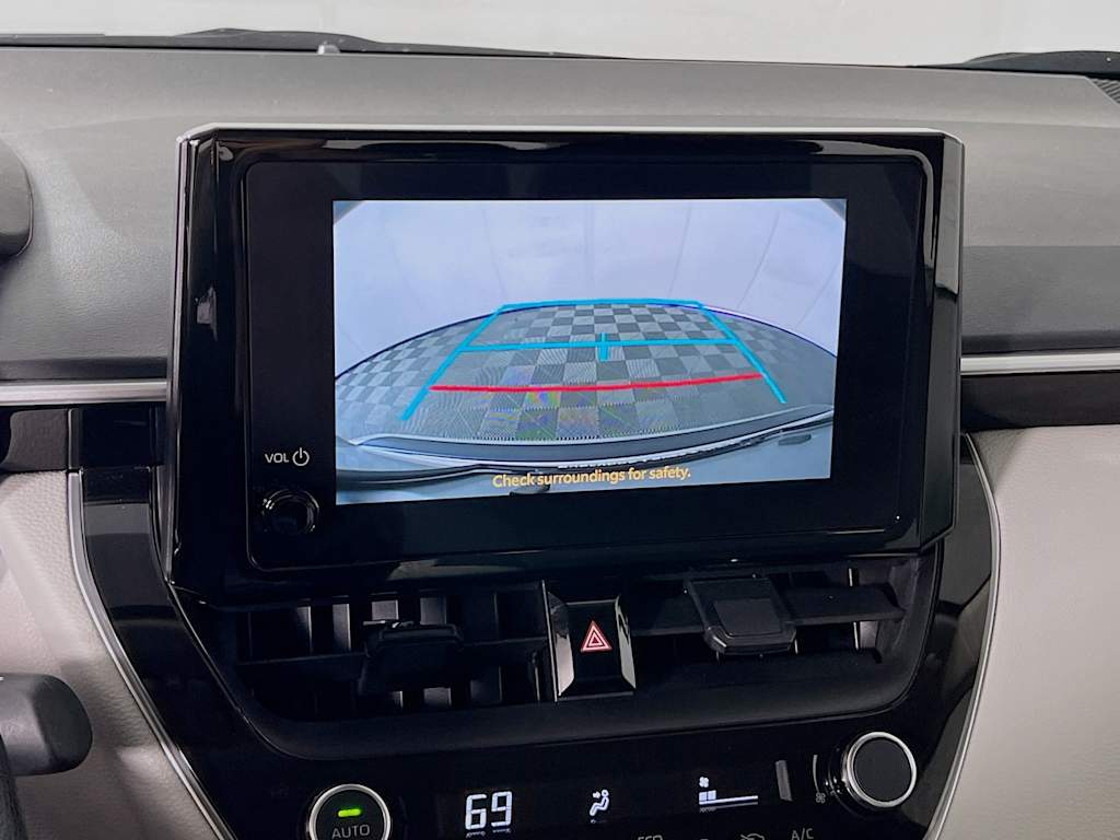 2025 Toyota Corolla — photo 13