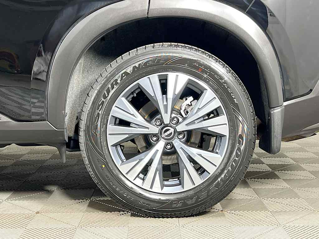 2023 Nissan Rogue — photo 32