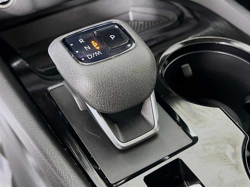 2023 Nissan Rogue — photo 16