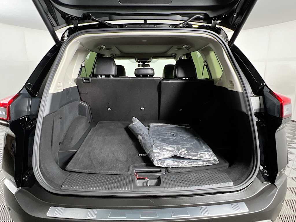 2023 Nissan Rogue — photo 27