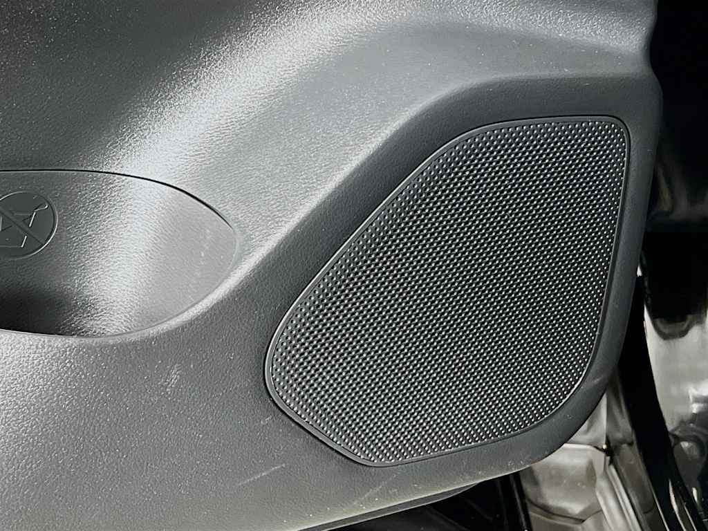 2023 Nissan Rogue — photo 18