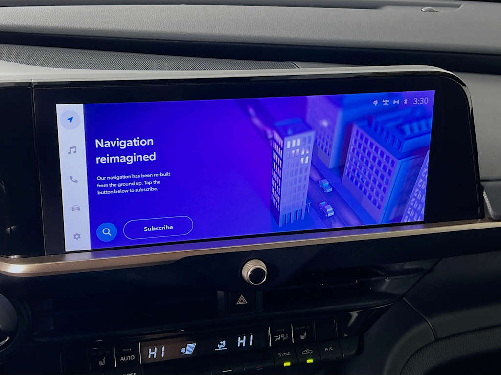 2023 Toyota Crown — photo 13