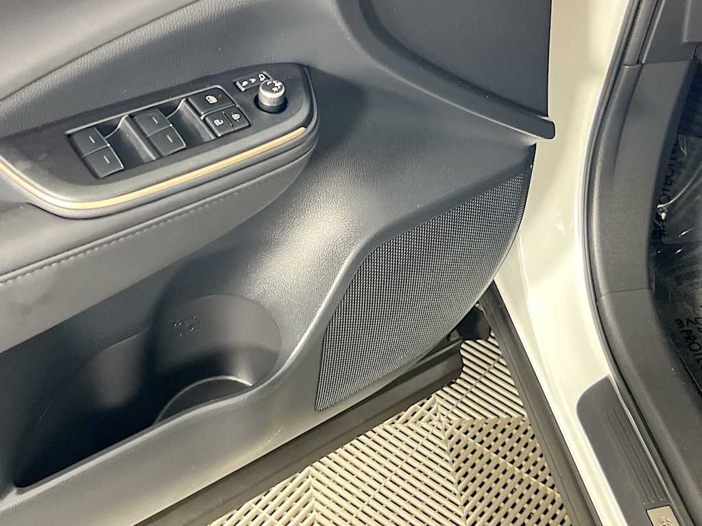 2023 Toyota Crown — photo 19