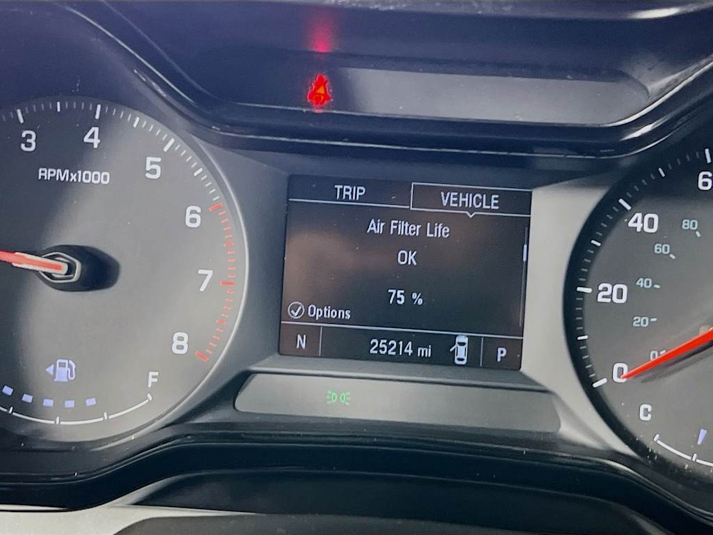 2025 Chevrolet Trax — photo 12