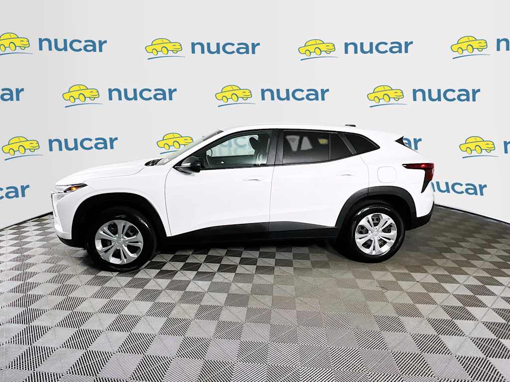 2025 Chevrolet Trax — photo 4