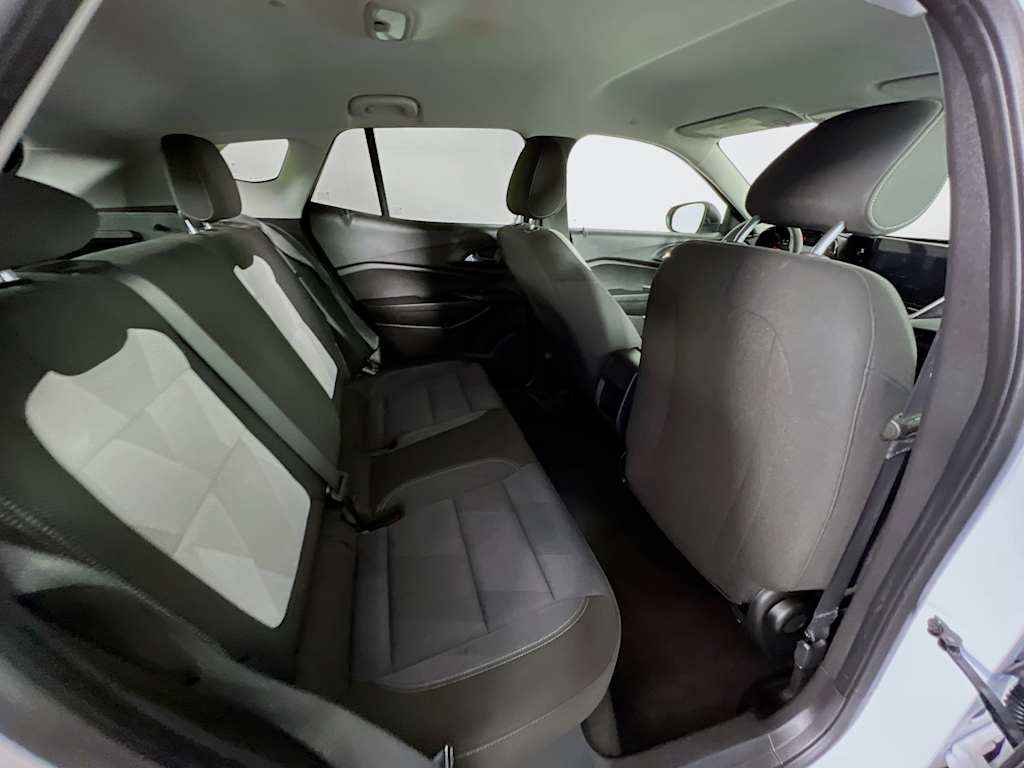 2025 Chevrolet Trax — photo 25