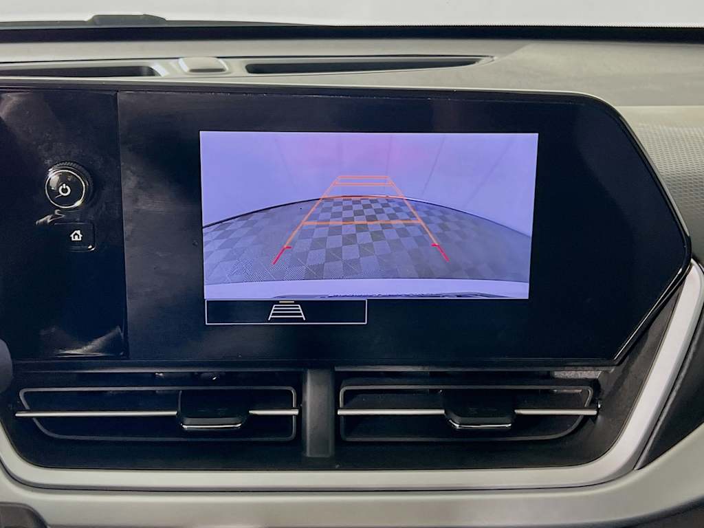 2025 Chevrolet Trax — photo 13