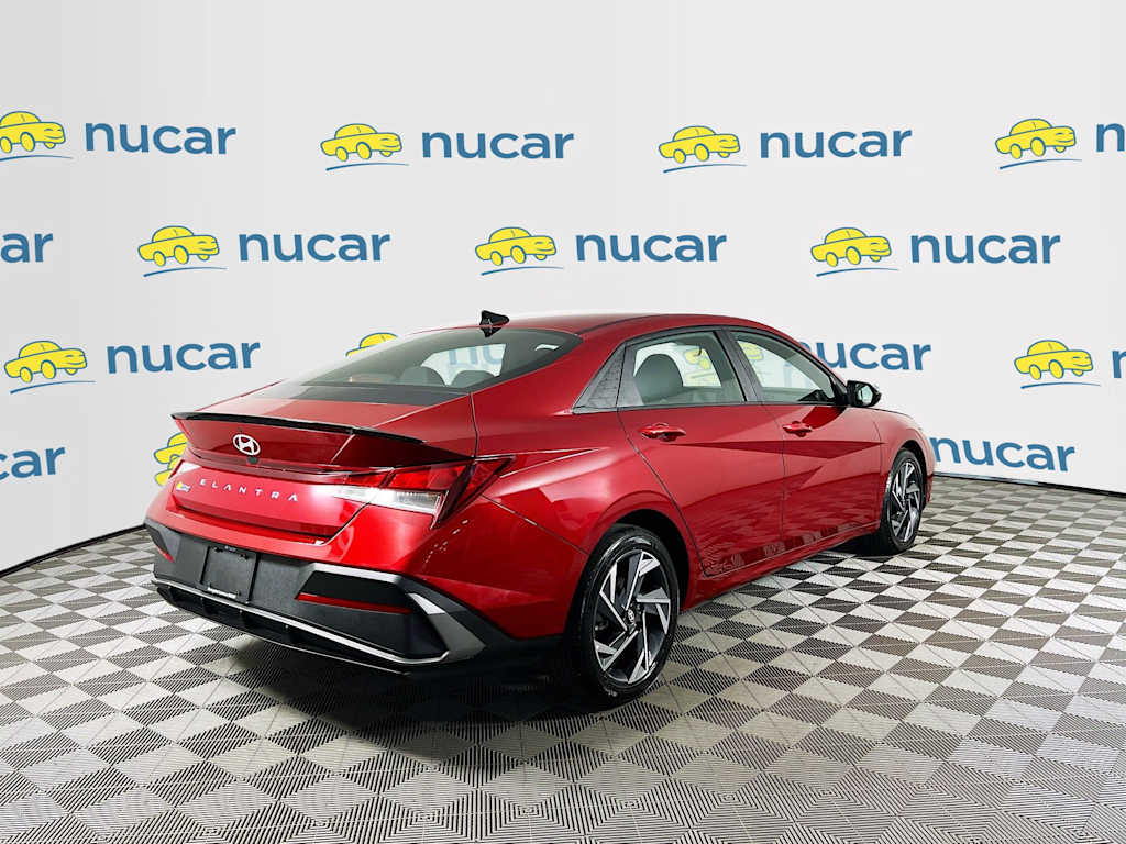 2025 Hyundai Elantra — photo 17