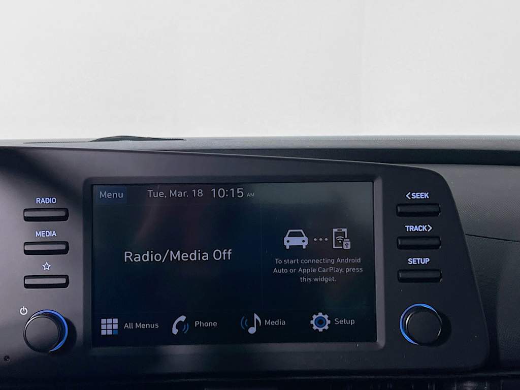 2025 Hyundai Elantra — photo 7