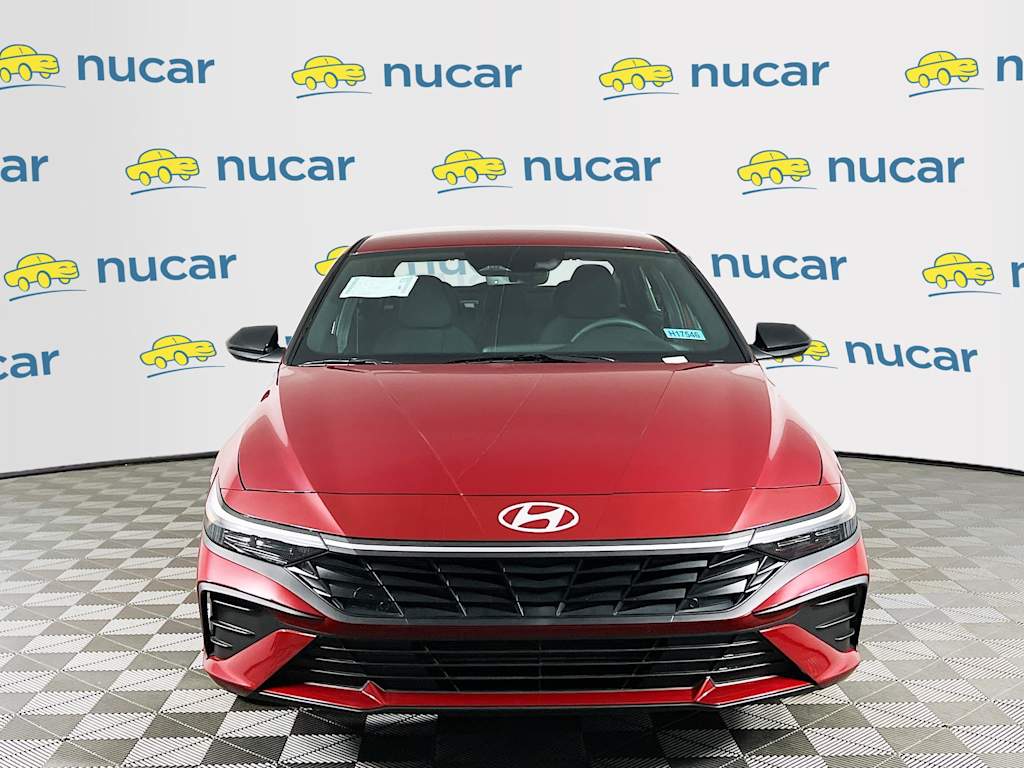 2025 Hyundai Elantra — photo 2