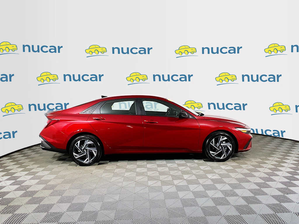 2025 Hyundai Elantra — photo 18