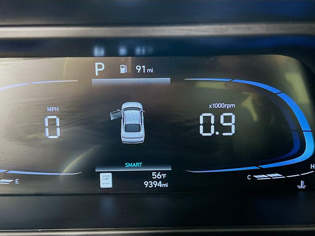 2025 Hyundai Elantra — photo 14