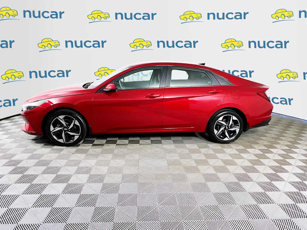 2023 Hyundai Elantra — photo 4