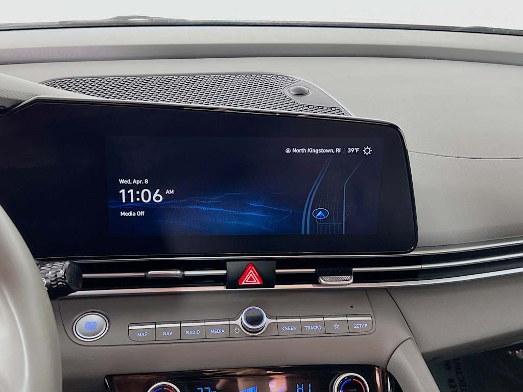 2023 Hyundai Elantra — photo 13