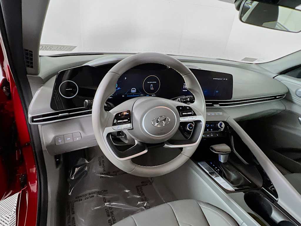 2023 Hyundai Elantra — photo 11