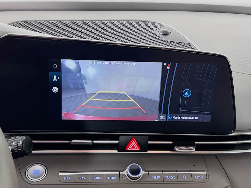 2023 Hyundai Elantra — photo 14