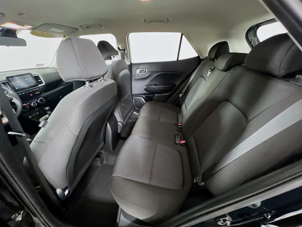 2025 Hyundai Venue — photo 23