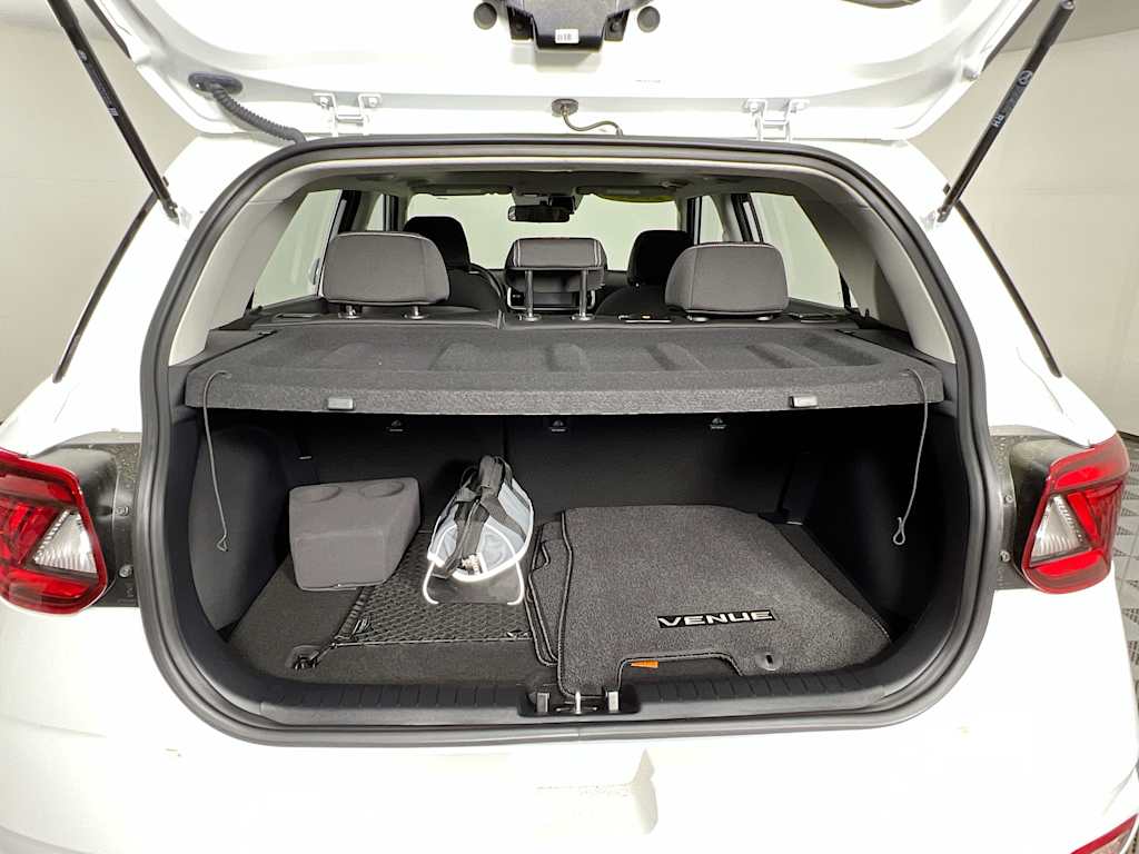 2025 Hyundai Venue — photo 25