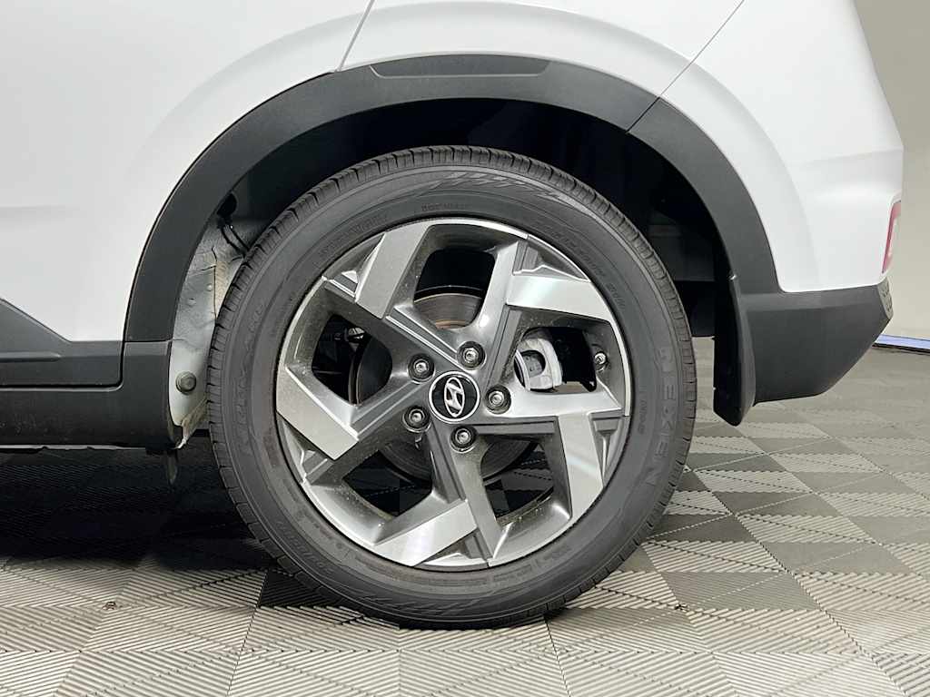 2025 Hyundai Venue — photo 30