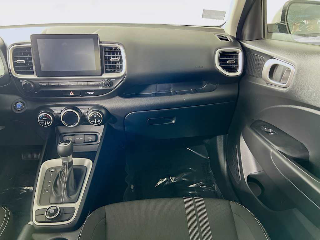 2025 Hyundai Venue — photo 23