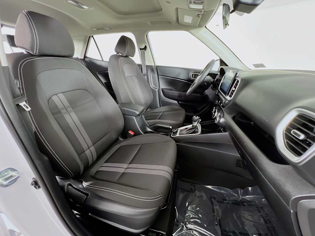 2025 Hyundai Venue — photo 27
