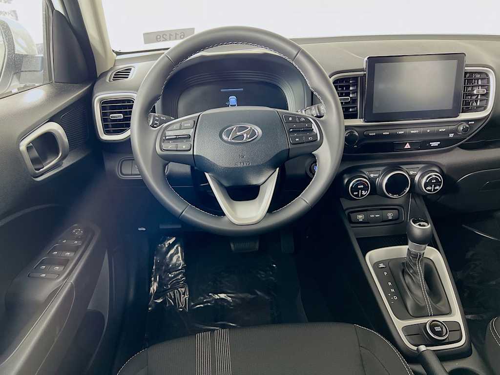 2025 Hyundai Venue — photo 22