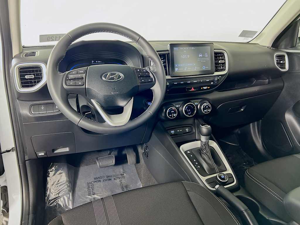 2025 Hyundai Venue — photo 9