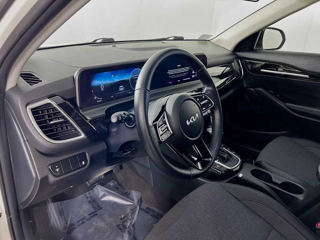 2024 Kia Seltos — photo 9