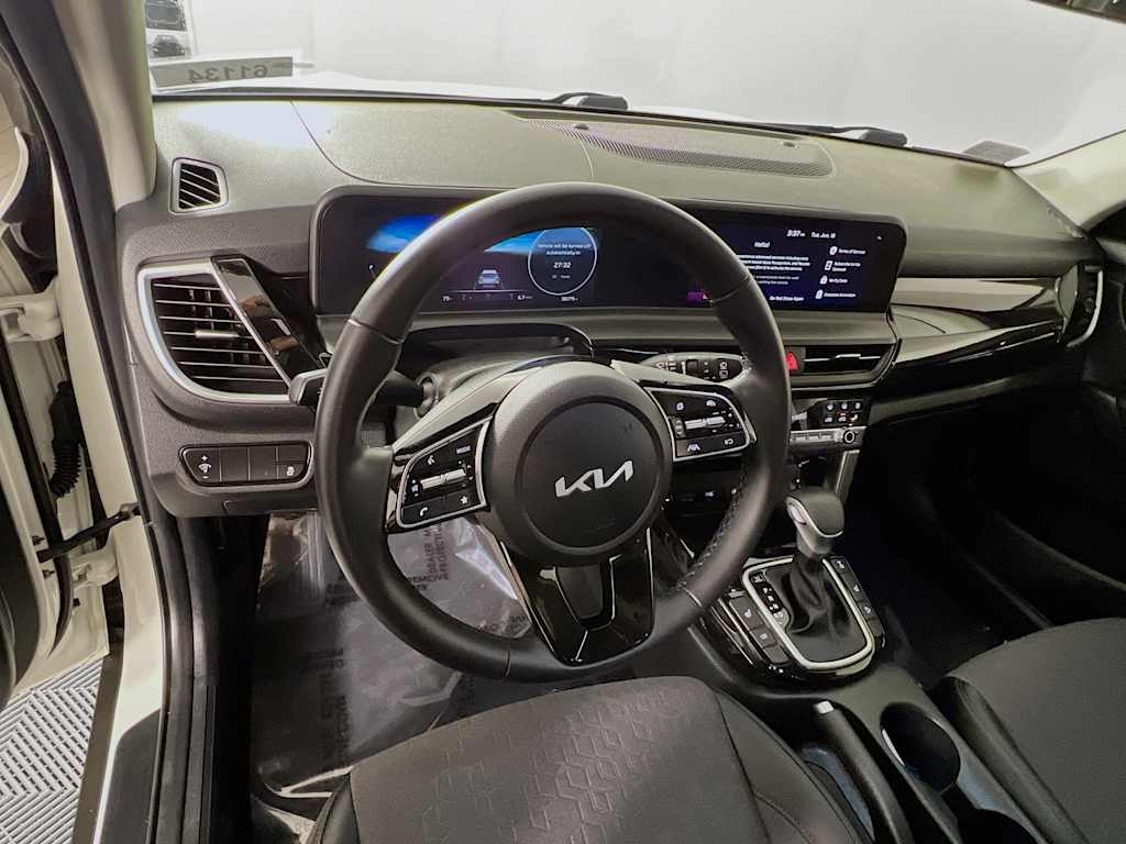 2024 Kia Seltos — photo 11