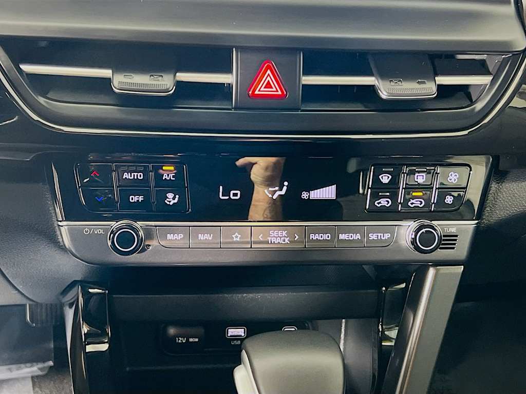 2024 Kia Seltos — photo 16