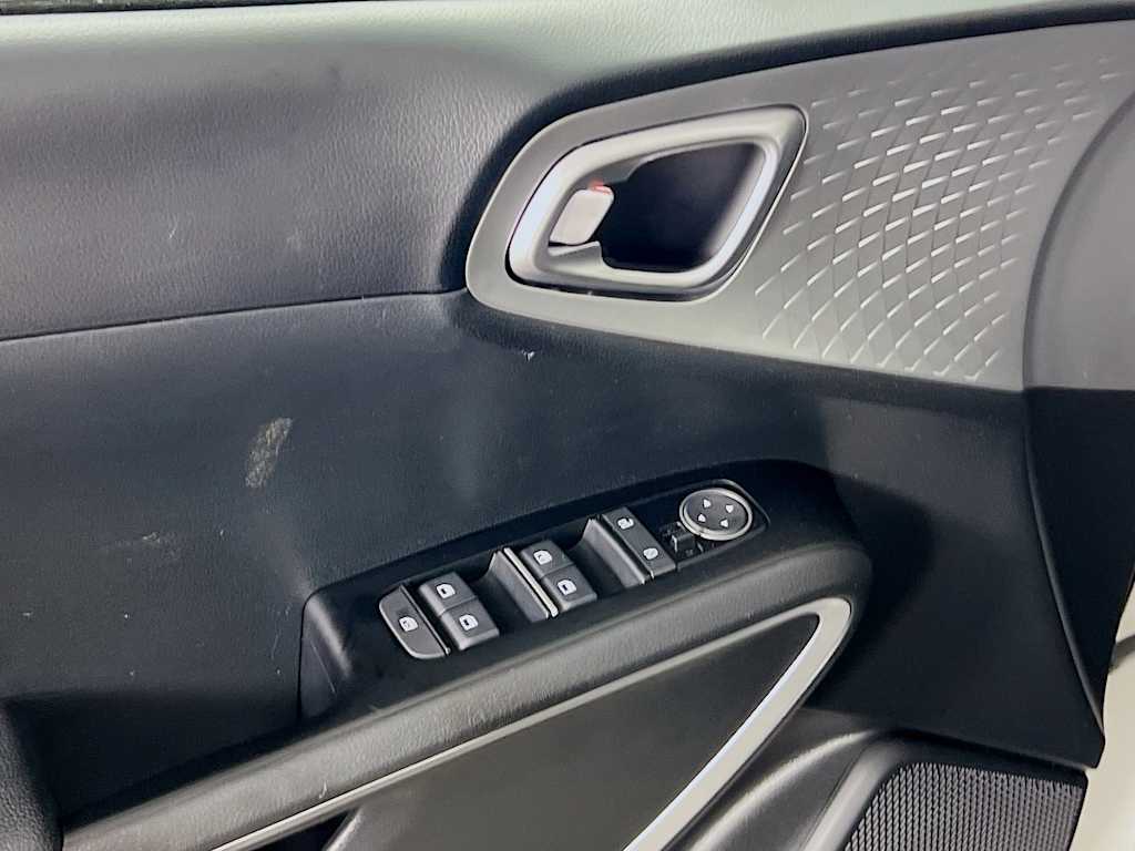 2025 Kia Soul — photo 17