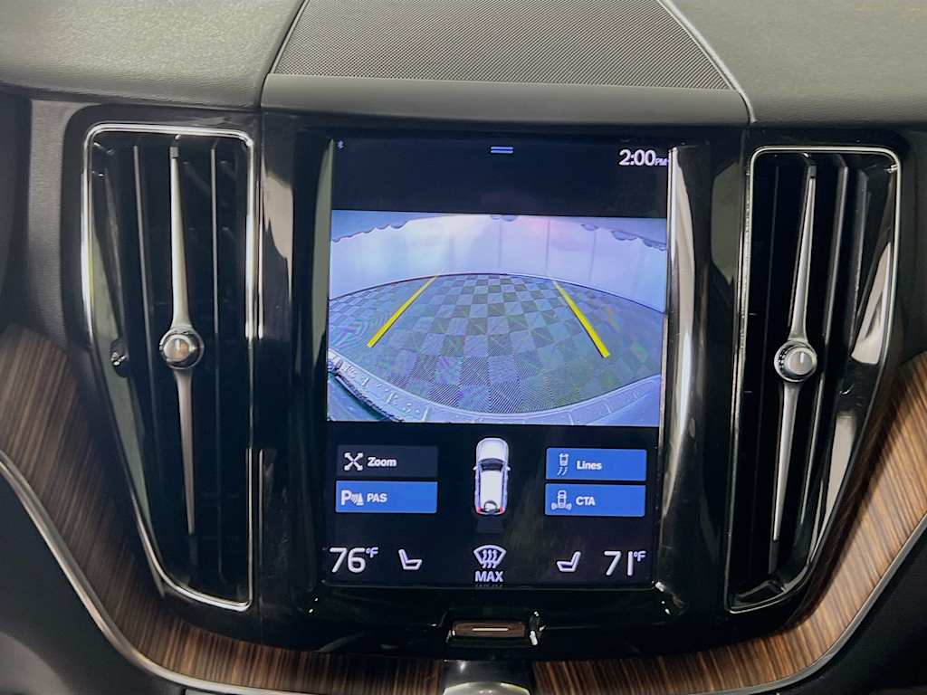 2021 Volvo XC60 — photo 14