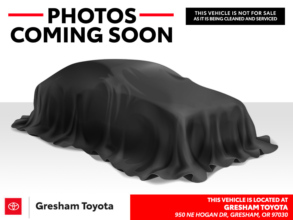 White (Wind Chill Pearl) 2026 Toyota Highlander Hybrid XLE AWD SUV / Crossover All-Wheel Drive Automatic