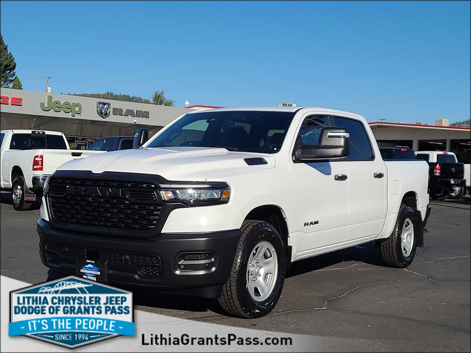 2025 RAM 1500 Tradesman 4x4 Crew Cab 57 Box