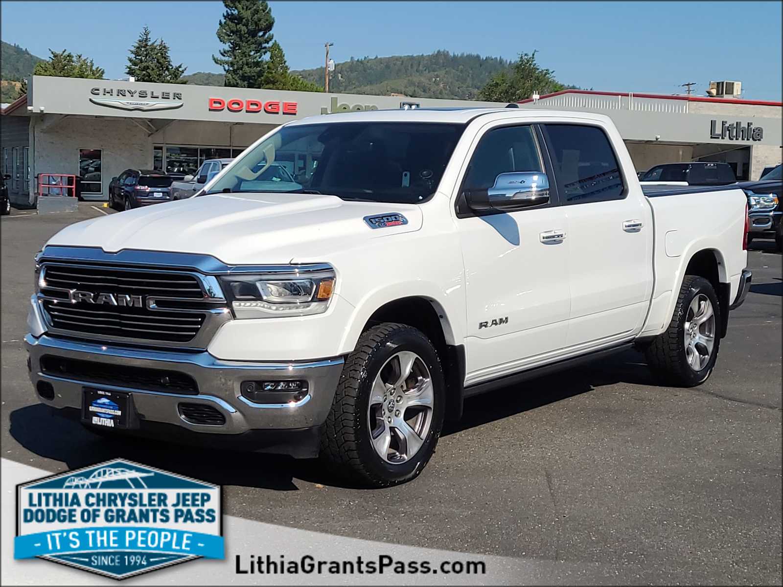 2021 RAM 1500 Laramie 4x4 Crew Cab 57 Box