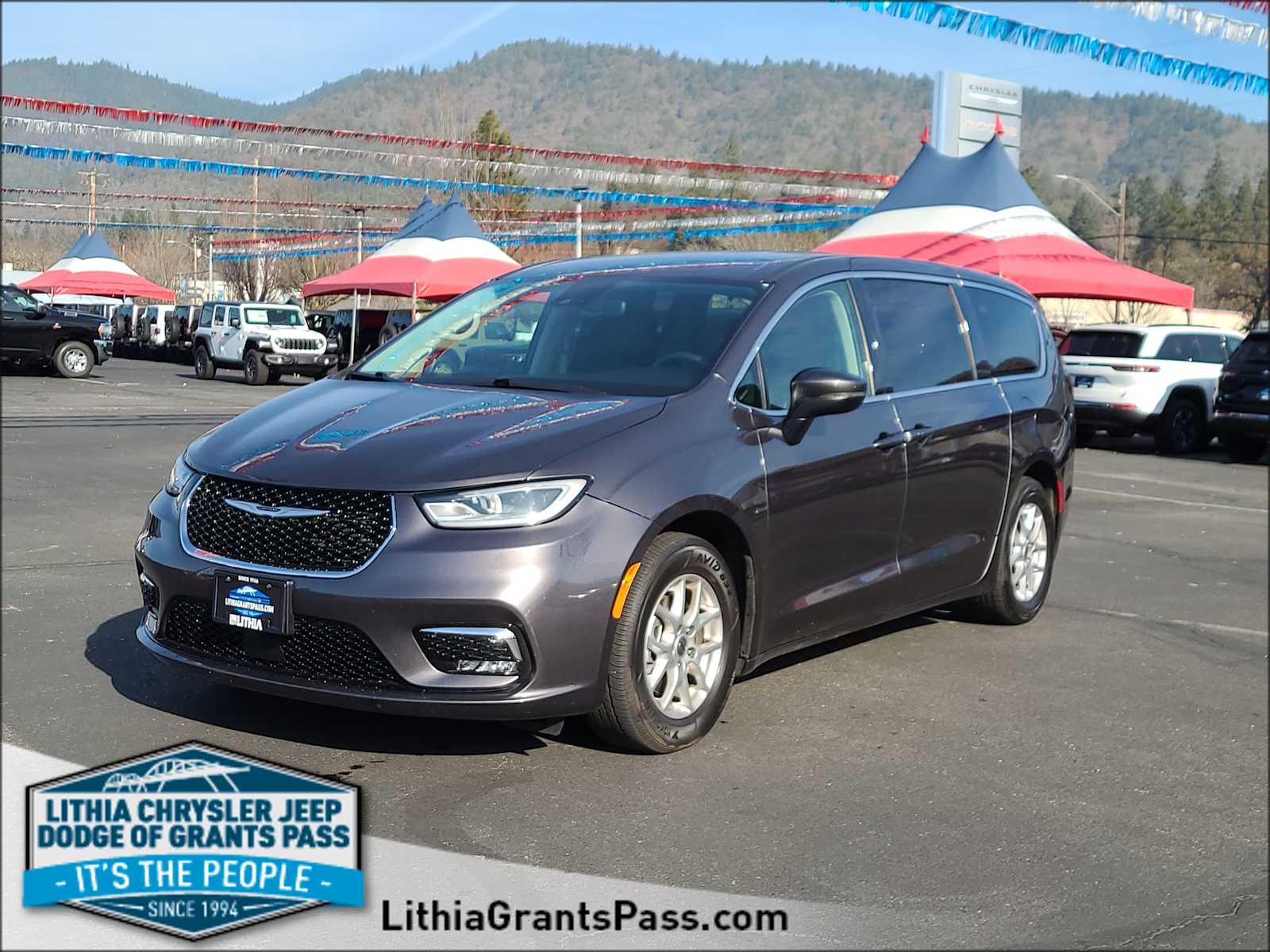 2023 Chrysler Pacifica Touring L