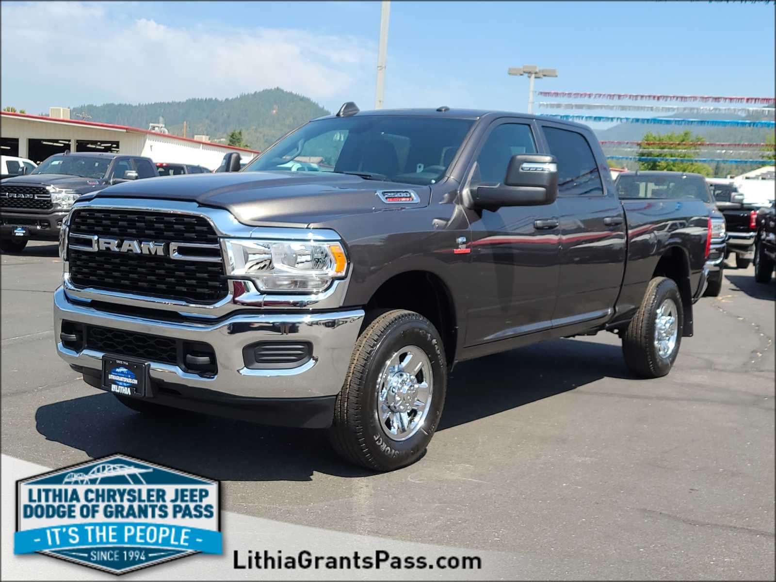 2024 RAM 2500 Tradesman 4x4 Crew Cab 64 Box