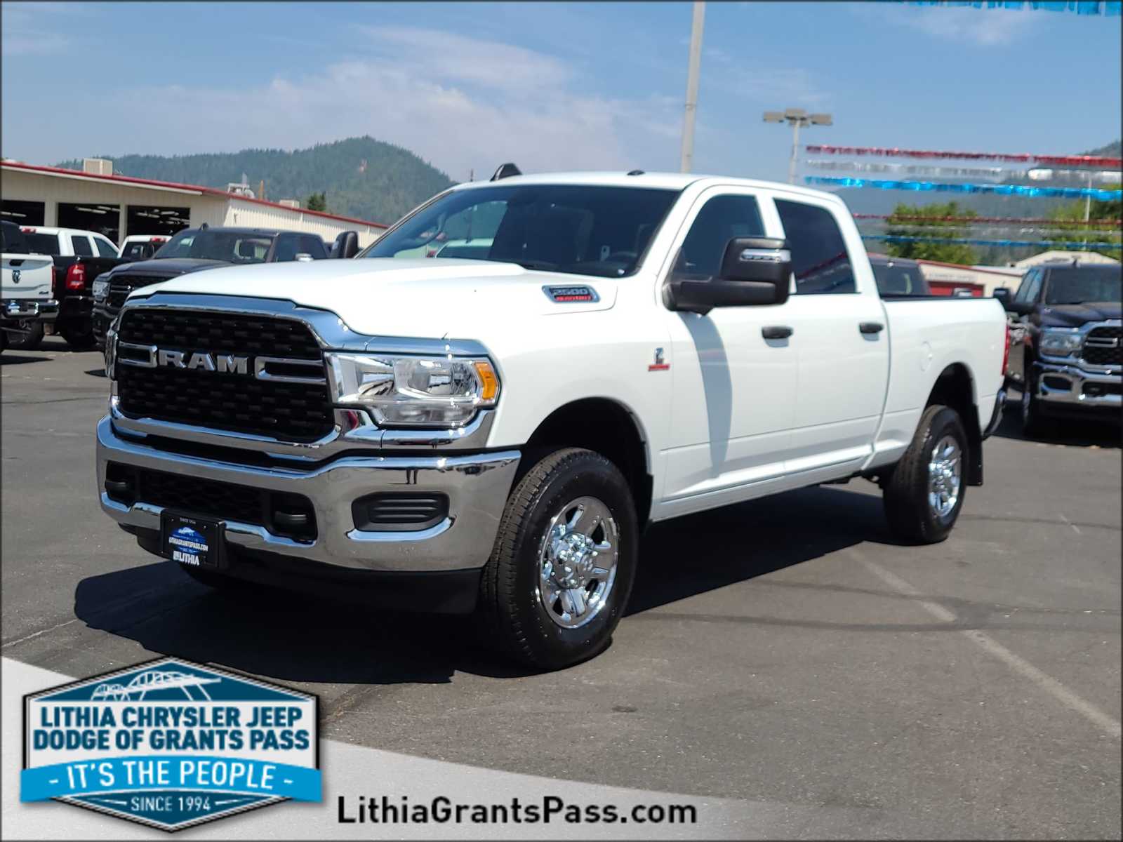 2024 RAM 2500 Tradesman 4x4 Crew Cab 64 Box