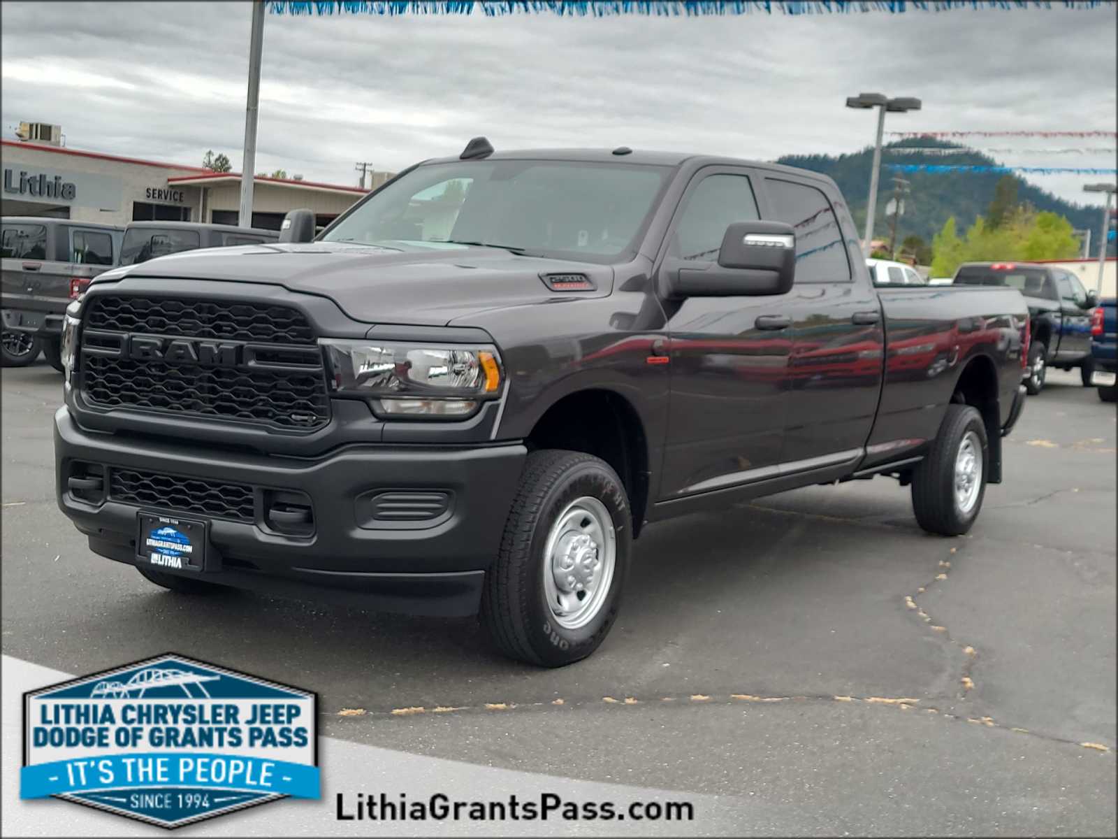 2024 RAM 2500 Tradesman 4x4 Crew Cab 8 Box