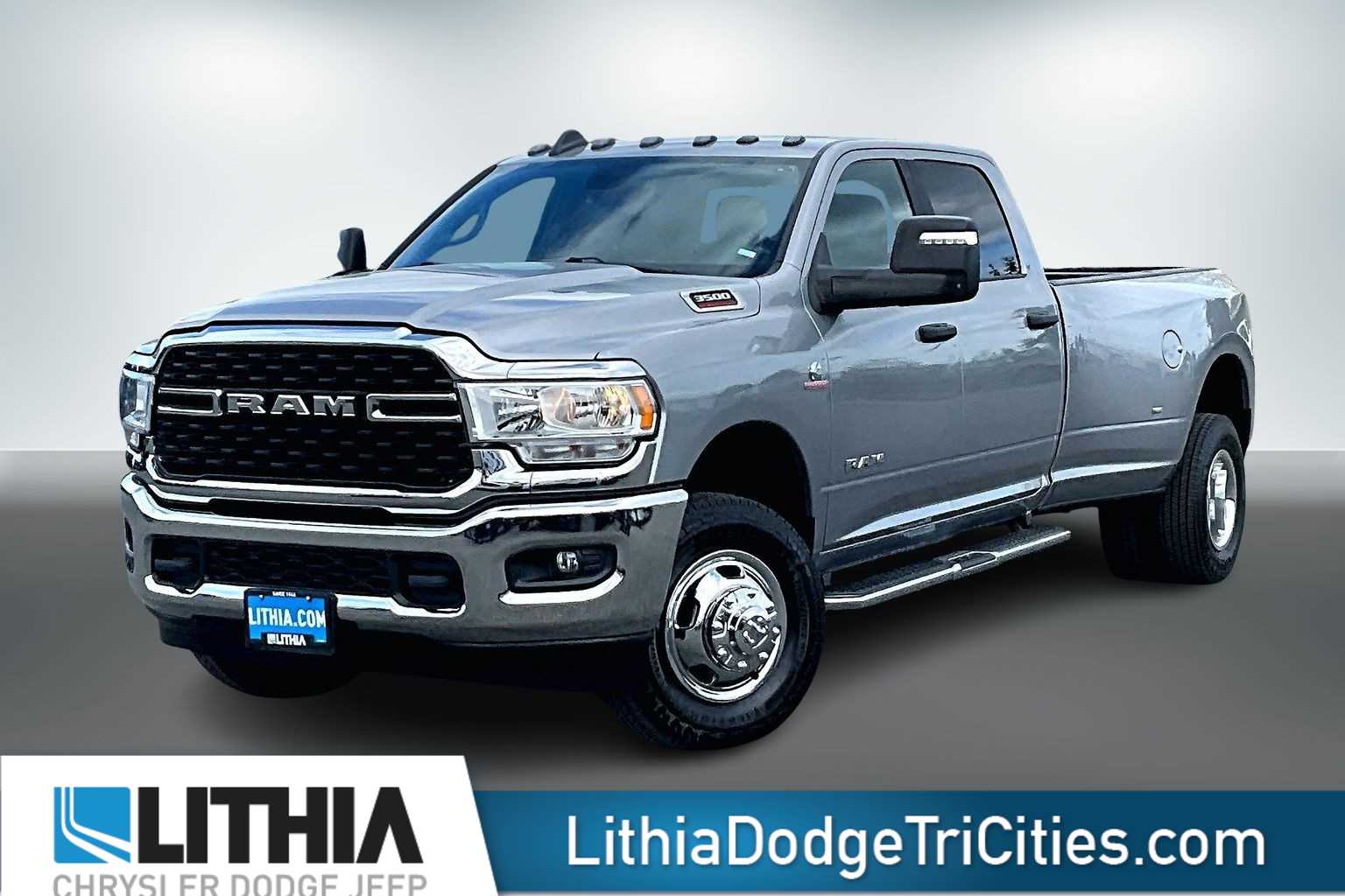 Billet Silver Metallic Clearcoat 2024 RAM 3500 Big Horn Crew Cab LB DRW 4WD Pickup Truck Four-Wheel Drive 6-Speed Automatic