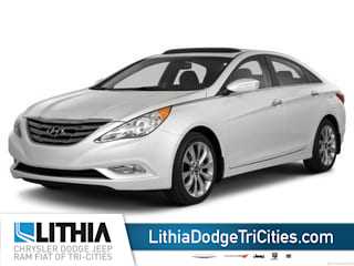 Shimmering White 2013 Hyundai Sonata Sedan Front-Wheel Drive Automatic