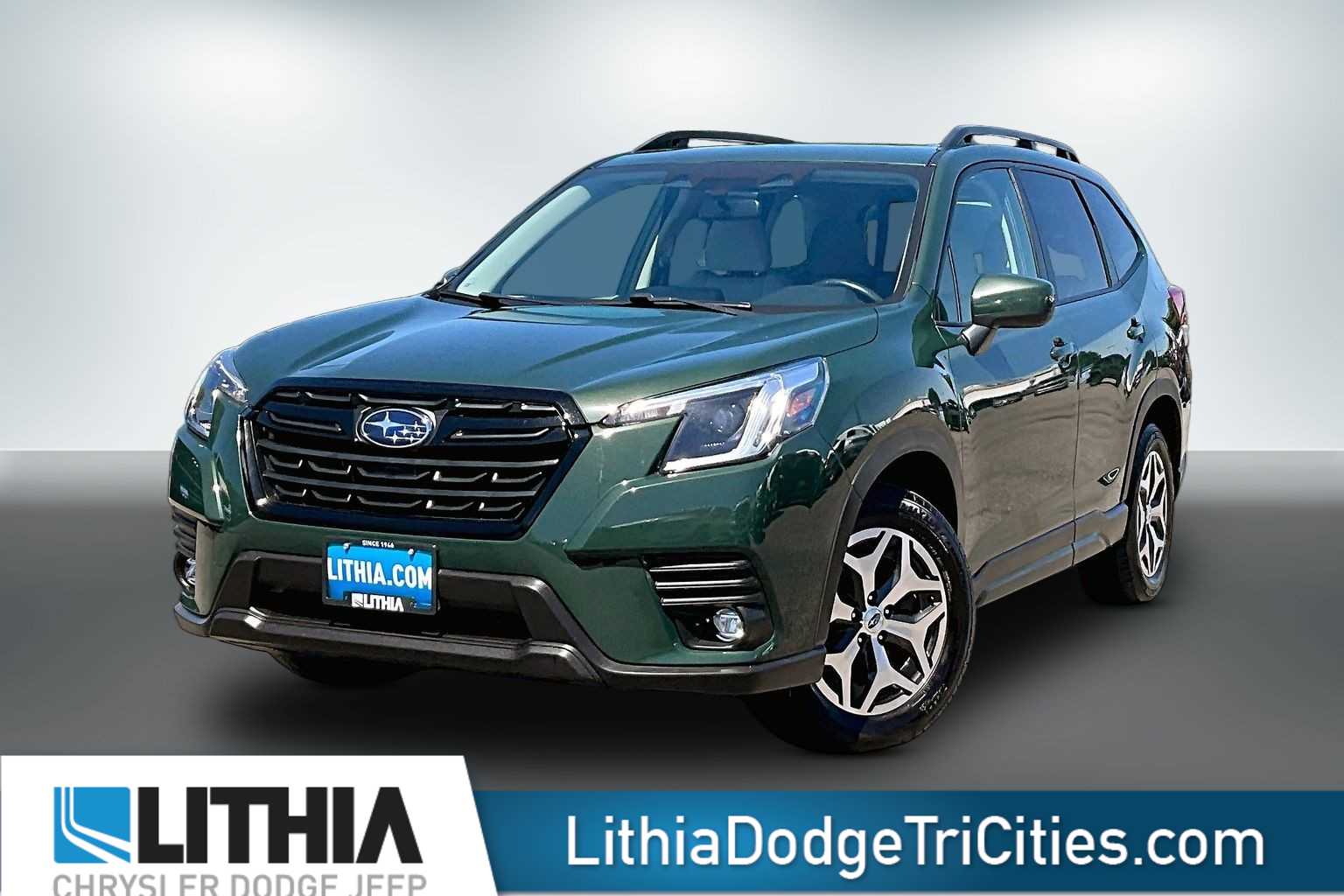  2024 Subaru Forester Premium Crossover AWD   