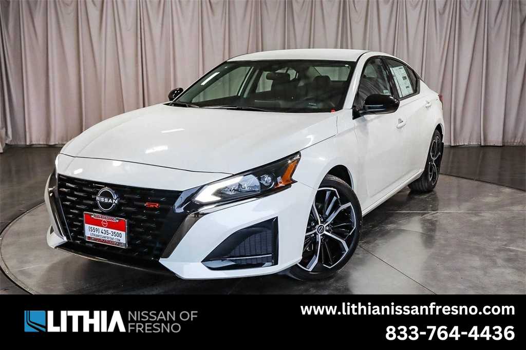 2025 Nissan Altima SR
