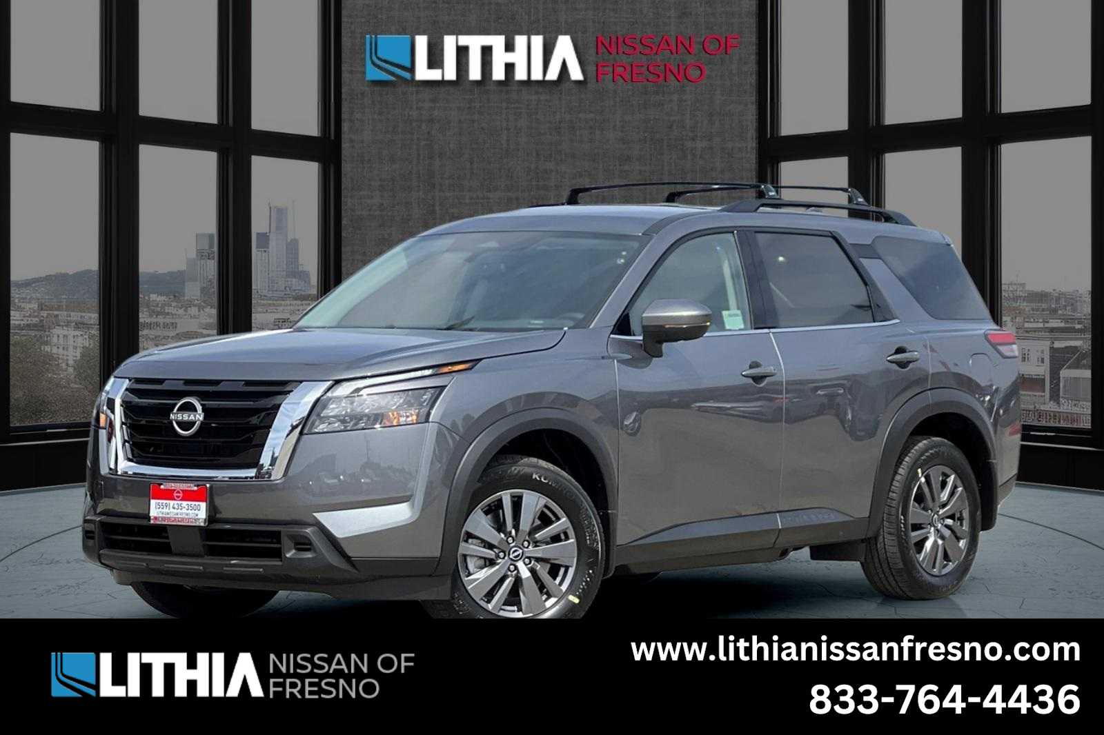 2025 Nissan Pathfinder SV