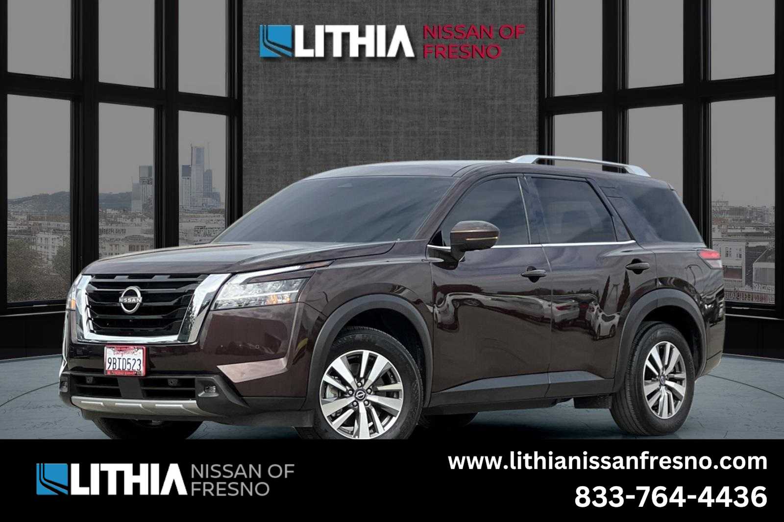 2022 Nissan Pathfinder SL