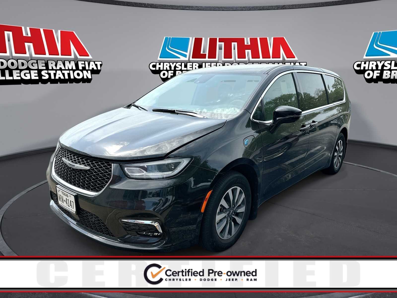 Diamond Black Crystal Pearlcoat 2025 Chrysler Pacifica Hybrid Select FWD Minivan Front-Wheel Drive Continuously Variable Transmission