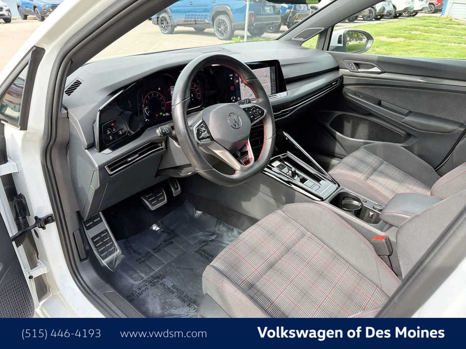2023 Volkswagen Golf GTI 2.0T SE FWD