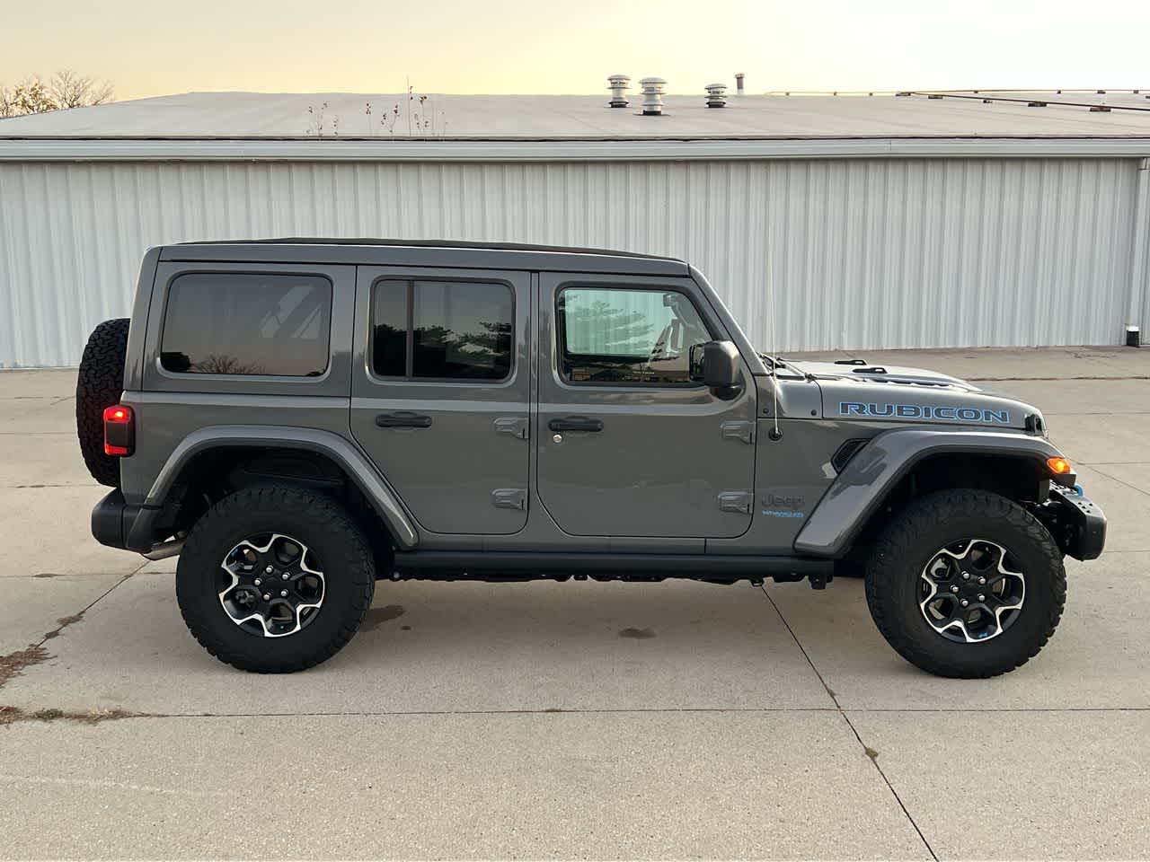 2022 Jeep Wrangler 4xe Unlimited Rubicon 7