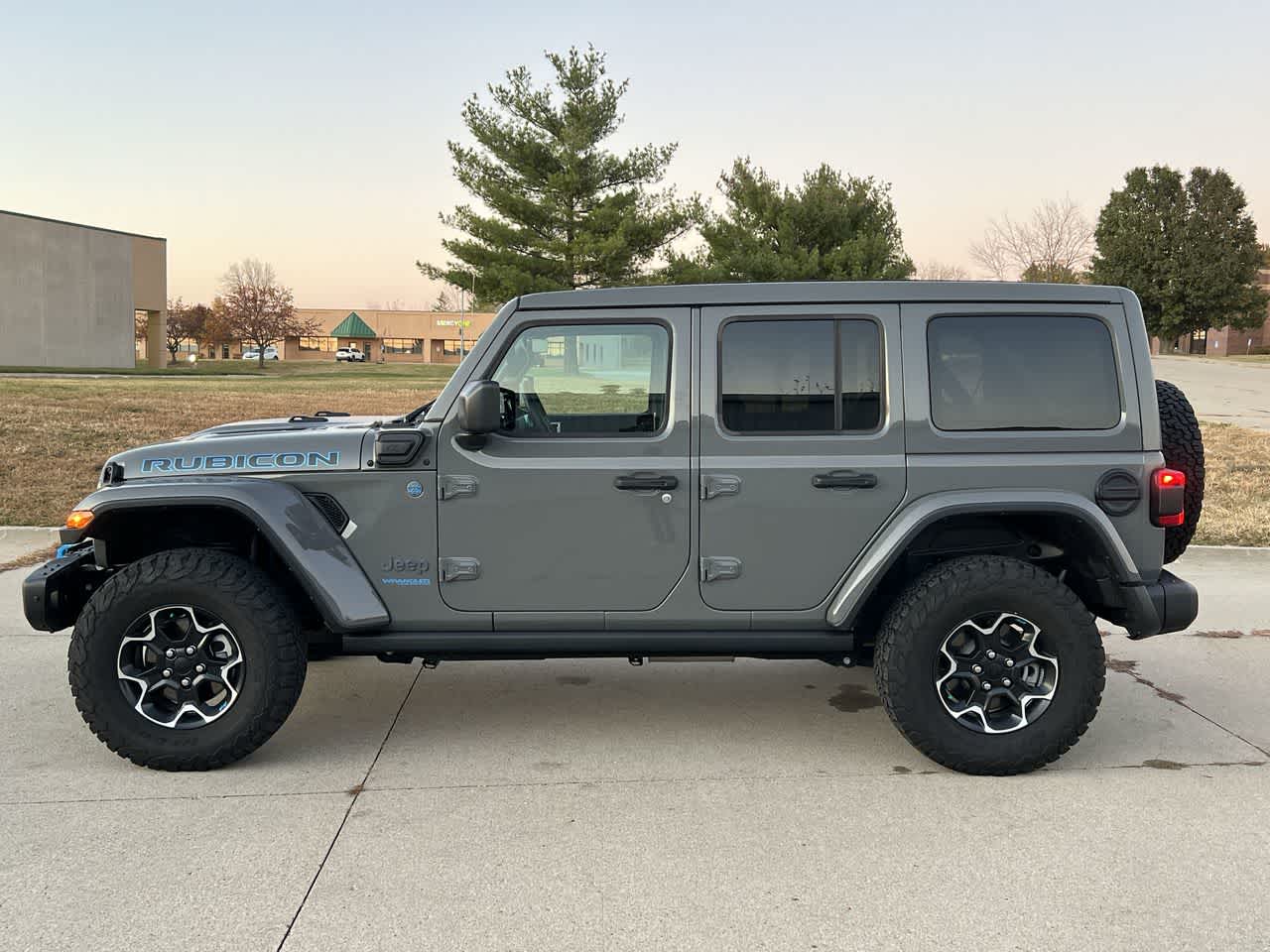 2022 Jeep Wrangler 4xe Unlimited Rubicon 3